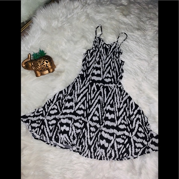 Aeropostale Beautiful pattern racerback sundress - Picture 5 of 11